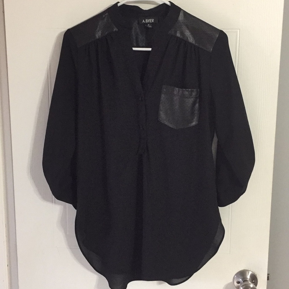 Black quarter length shirt